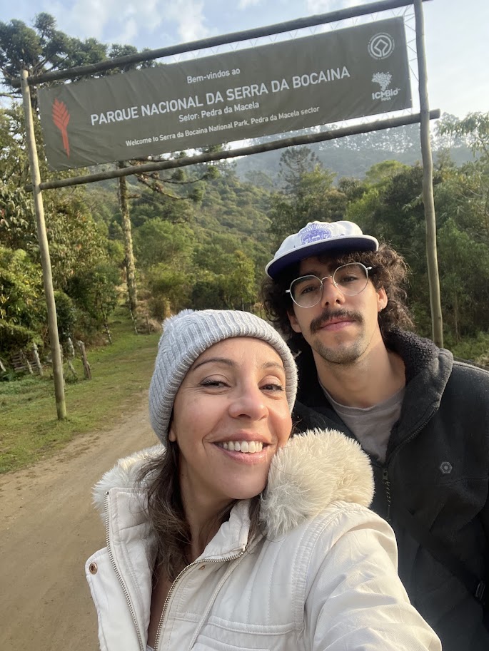 cara de quem dormiu no carro no Parque Nacional da Serra da Bocaina