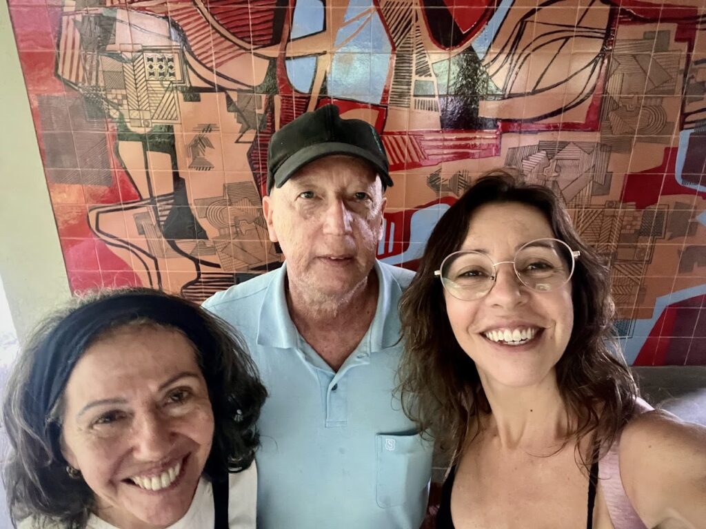 O que fazer (sozinha) no Rio de Janeiro - Sítio Burle Marx - Chris e anfitriões