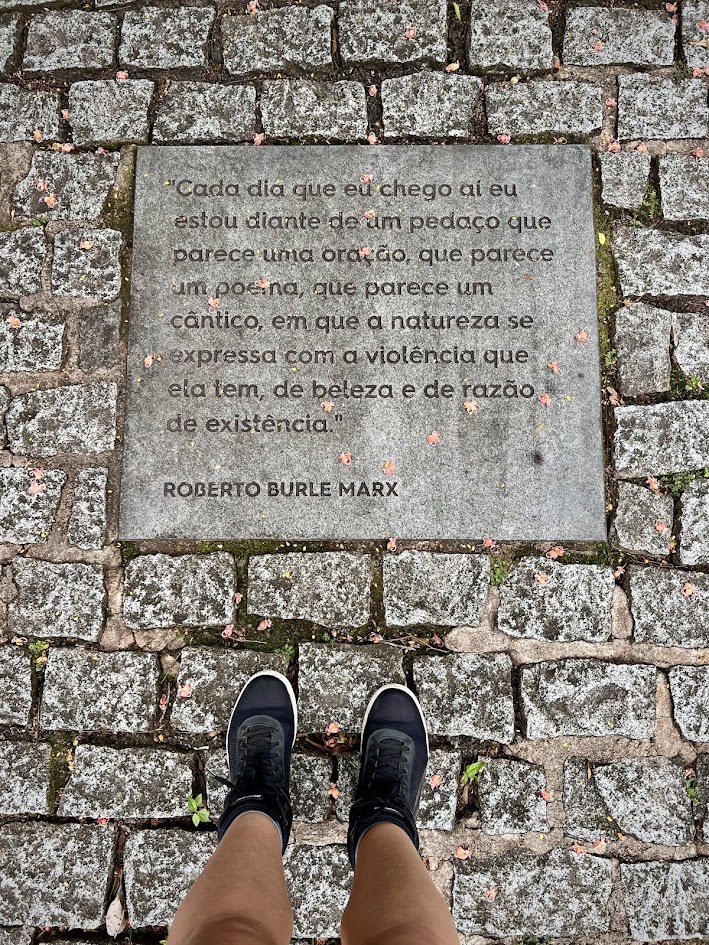 O que fazer (sozinha) no Rio de Janeiro - Sítio Burle Marx - Placa