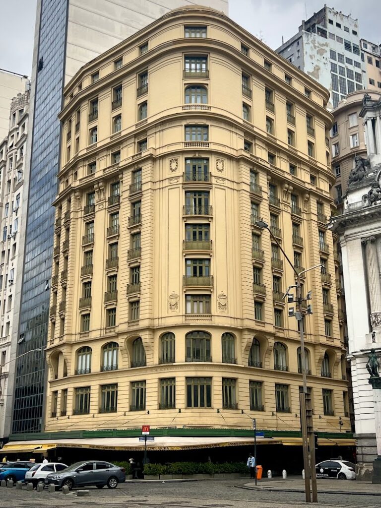 O que fazer (sozinha) no Rio de Janeiro - Tour Centro Histórico - Amarelinho Cinelândia