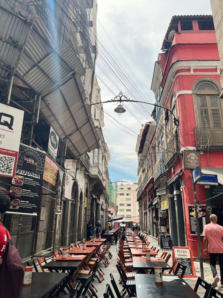 O que fazer (sozinha) no Rio de Janeiro - Tour Centro Histórico - Rua do Ouvidor