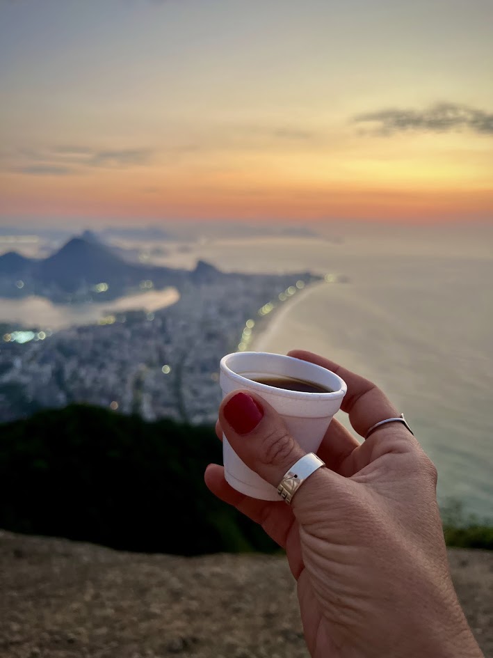 O que fazer (sozinha) no Rio de Janeiro - Trilha no Morro Dois Irmãos - Cafezinho