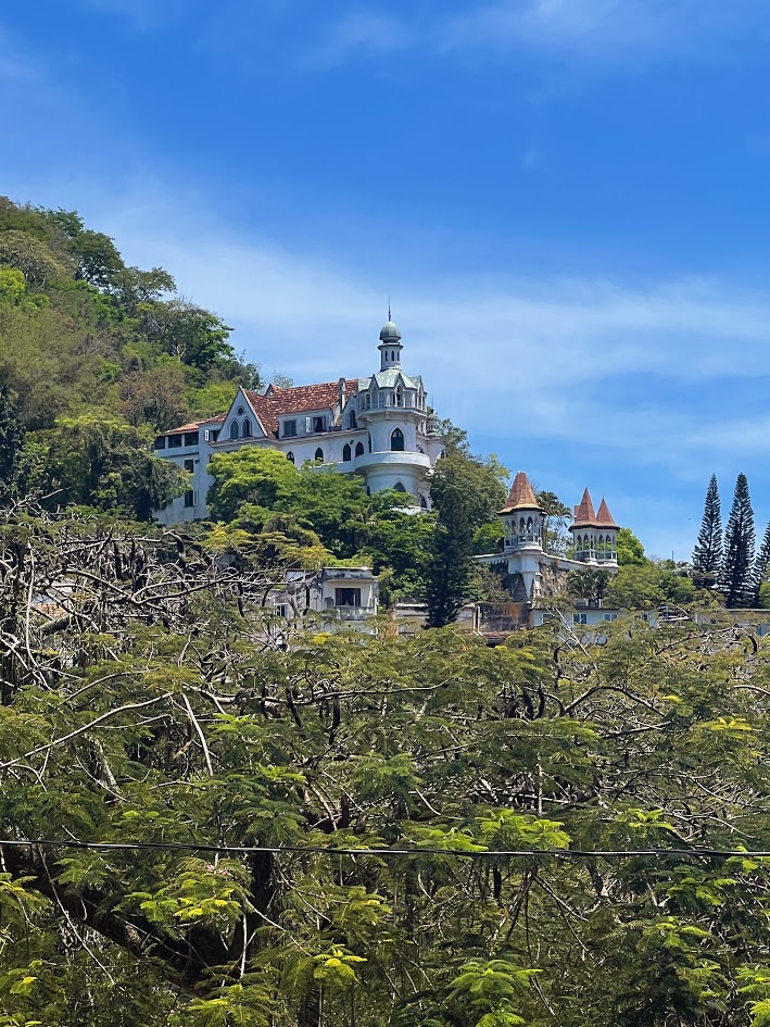 O que fazer (sozinha) no Rio de Janeiro - Walking tour em Santa Teresa - Castelo